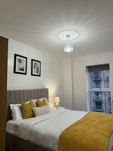 Room 4, Luxury Apartment in Dartford, Kent