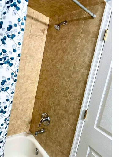Bathroom 2, Room G Divine Villa and Resorts, Newark