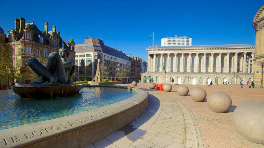 Exterior & Views, Captivating 1-bed Apartment in Birmingham, Sandwell