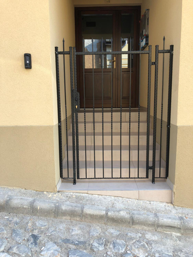 Others 2, For You Apartmanok, Eger