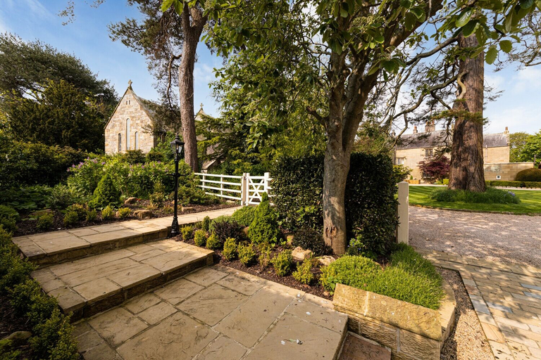 Others 4, Romantic Luxury 1-bed Cottage in Alnwick, Northumberland