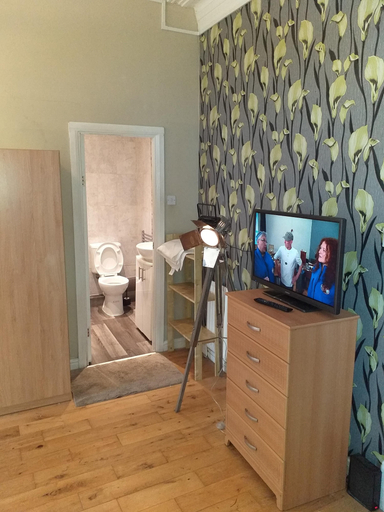 Others 4, Charming 1-bed Studio in Leeds, Leeds