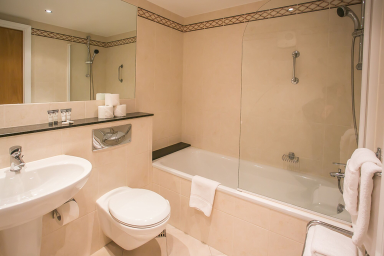 Bathroom 3, Grand Canal Square Apartments, Dublin