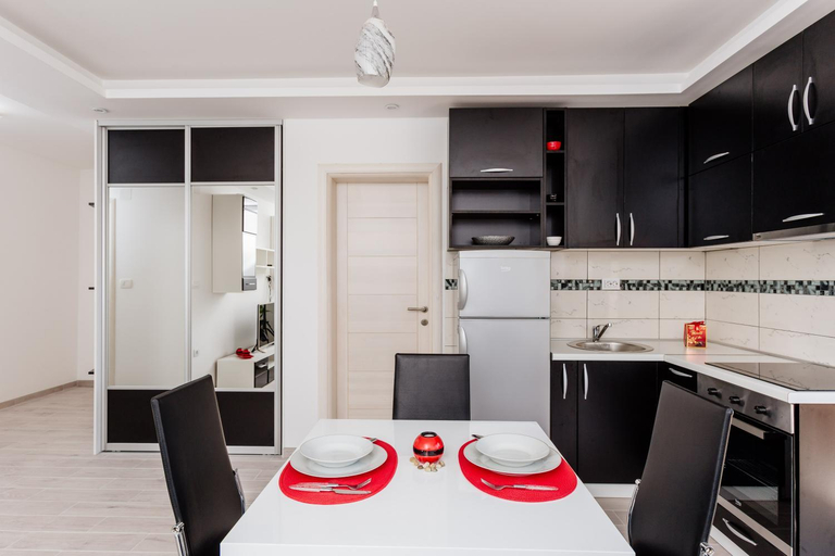Others 5, Dream Vacation Apartments