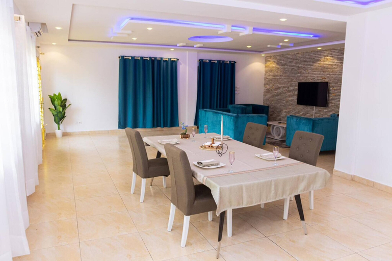 Others 3, House 5 Mins From the Beach, 15 Mins From the Airport, Cotonou