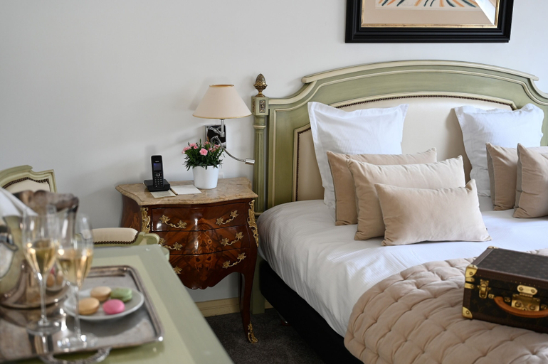 Bedroom 4, La Villa Eugène, Marne