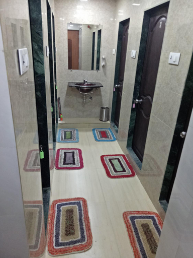 Bathroom 3, Royal Dormitory, Mumbai Suburban