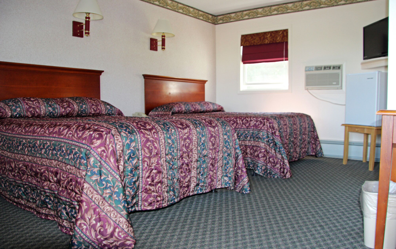 Bedroom 3, Potsdam Inn, Saint Lawrence