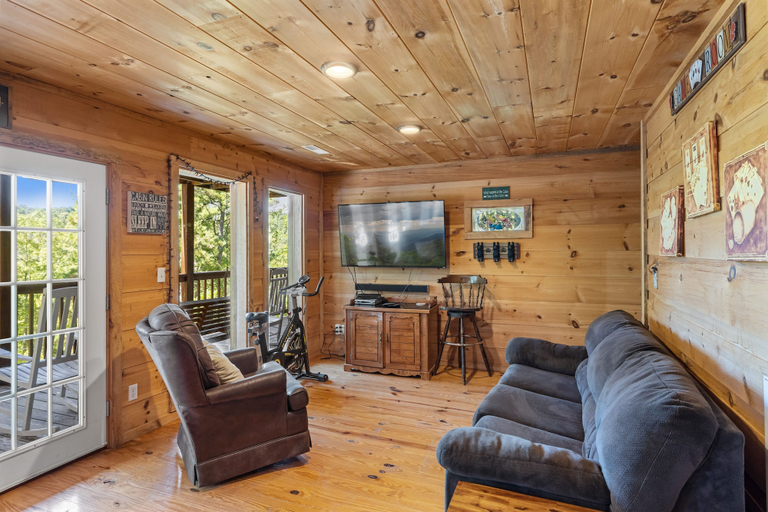 Others 5, Games With A View 3 Bedroom Cabin by RedAwning, Sevier