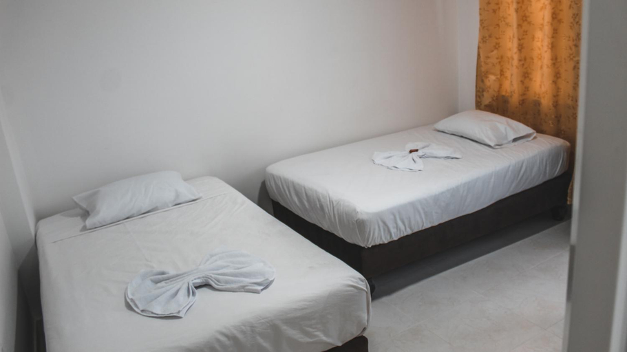 Bedroom 4, Hotel Palms Central, Palmira