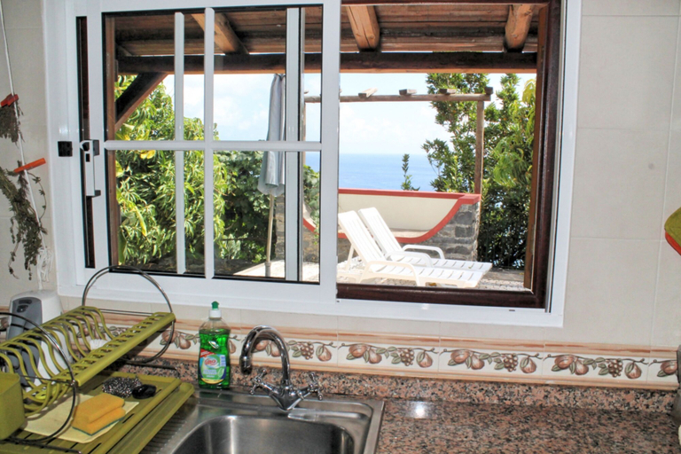 Private kitchen 3, Stonecliff Cottage by Our Madeira, Calheta