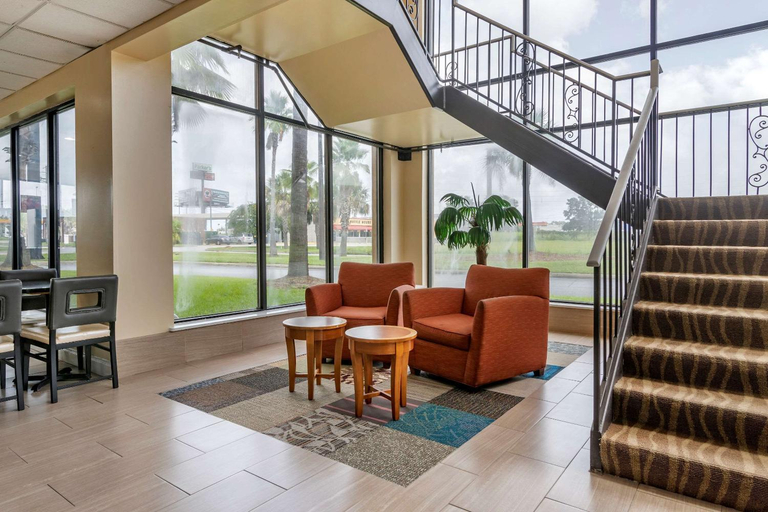 Public Area 2, Quality Inn Brunswick, Glynn