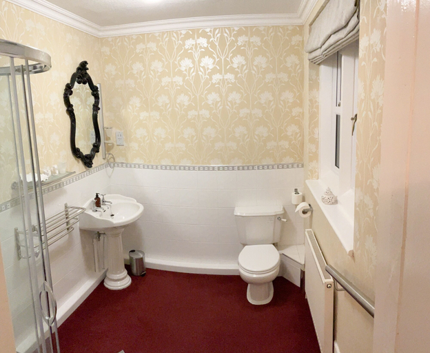 Bathroom 3, Southlands B&B, Gloucestershire