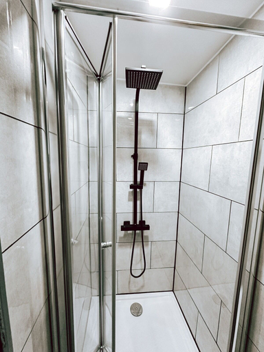 Bathroom 4, Eliteelegance Suites 2-bed Apartment in Sheffield, Sheffield