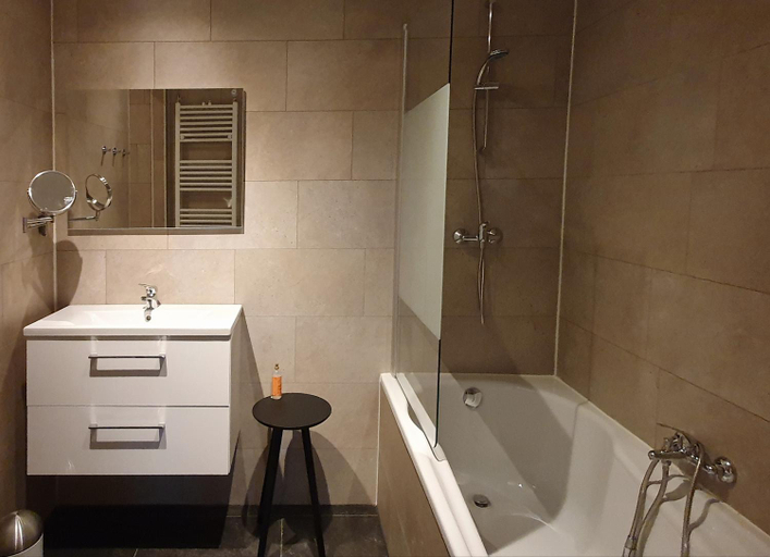 Bathroom 3, Boutique Hotel Villa de Proosdij, Voerendaal
