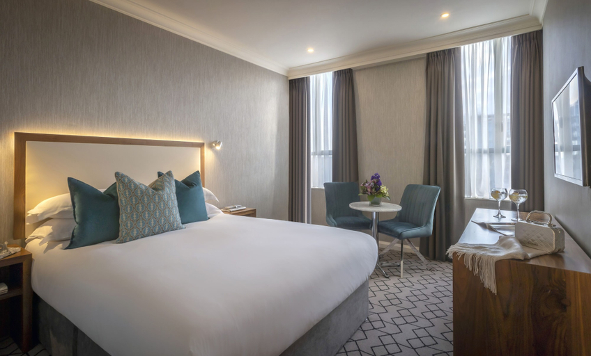 Bedroom 3, Victoria Hotel