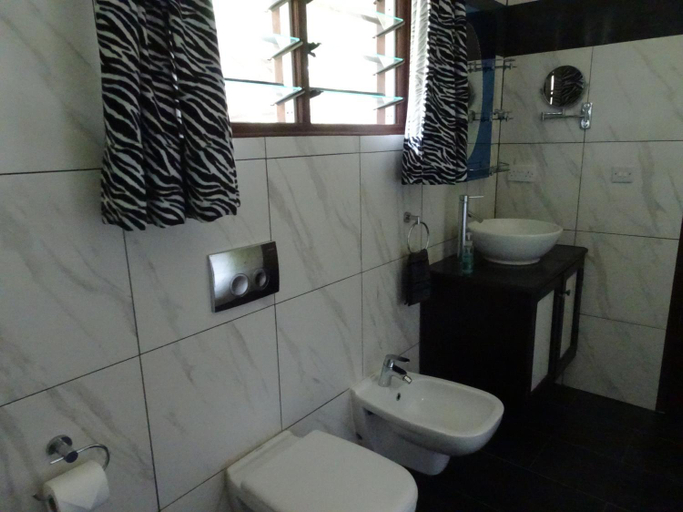 Bathroom 2, Maison Muge Boutique Resort, Kilifi North