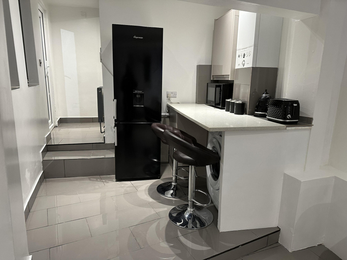Others 5, Eliteelegance Suites 2-bed Apartment in Sheffield, Sheffield
