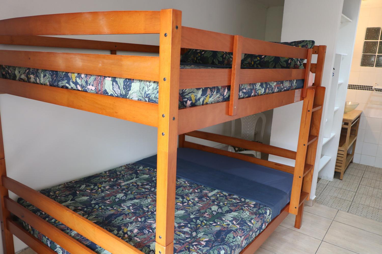 Bedroom 2, Pension Cargo, Bras-Panon