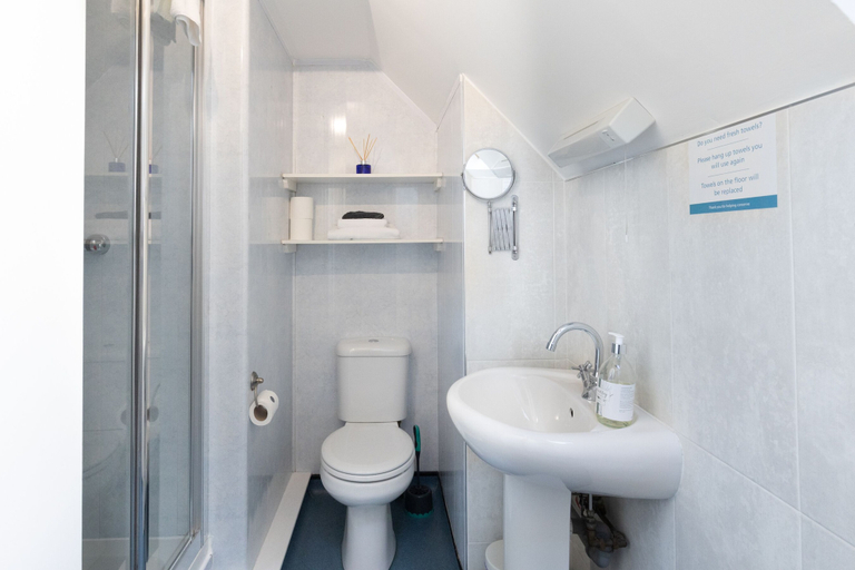 Bathroom 4, Stornoway Bed and Breakfast, Eilean Siar