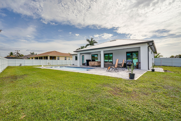 Exterior & Views 2, Luxe Cape Coral Villa With Heated Saltwater Pool, Lee