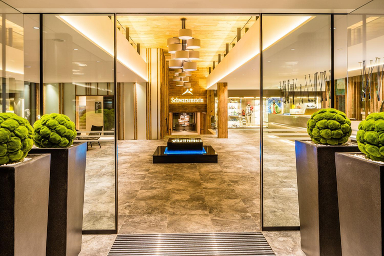 Public Area 4, Alpine Luxury SPA Resort Schwarzenstein, Bolzano