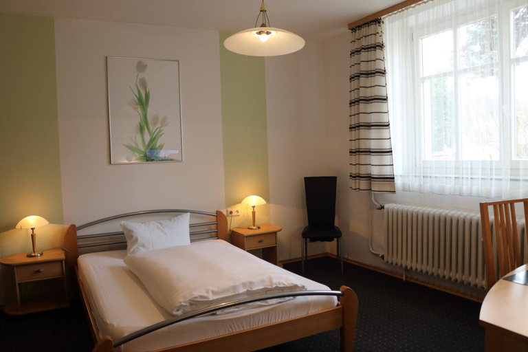 Bedroom 4, Hotel-Restaurant Johanneshof, Hersfeld-Rotenburg