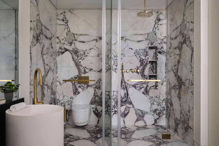 Bathroom 5, The Ritz-Carlton, Vienna, Wien