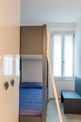 Room 4, 2-bed Apt With Stunning Lake Como Views & Terrace, Como
