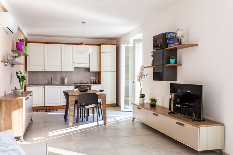Primary image, 2-bed Apt With Stunning Lake Como Views & Terrace, Como