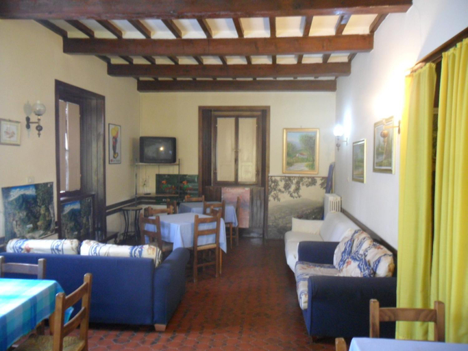 Others 5, Albergo Giardino, Arezzo