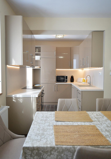 Others 4, Family Deluxe Apartments, Eger