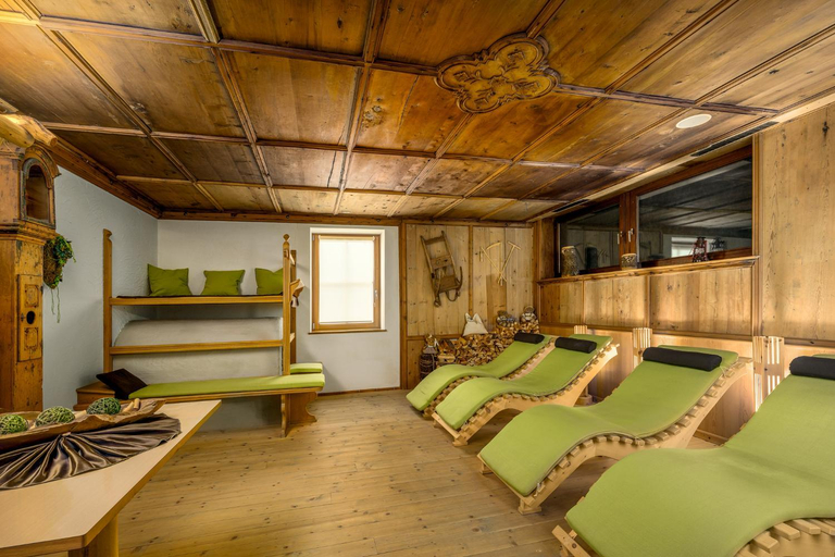 Bedroom 2, Hotel Schmiedhof, Bolzano