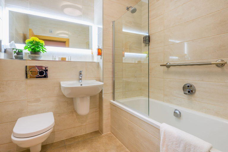 Bathroom 3, Flagstaff Lodge, Newry, Mourne and Down