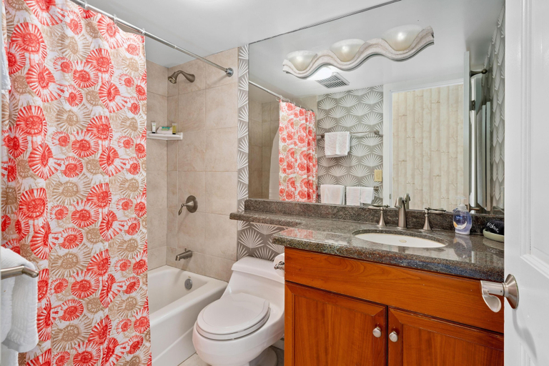 Bathroom 3, Big Island Kona Reef D-22 3 Bedroom Condo, Hawaii