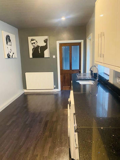 Others 5, Beautiful 3-bed House in Preston, Lancashire