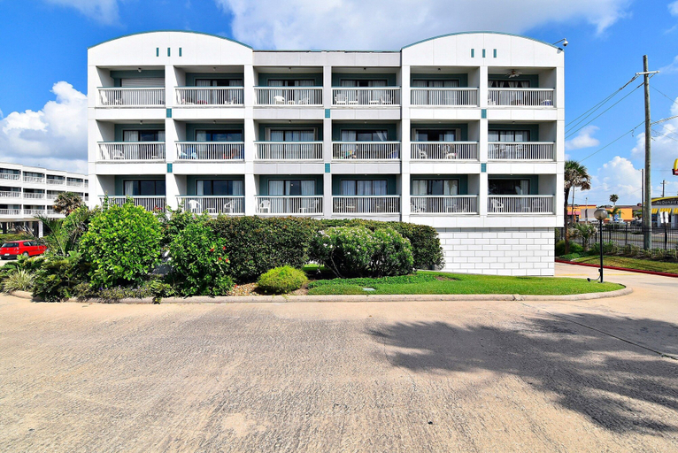 Exterior 3, Casa Del Mar C279 1 Bedroom Condo by RedAwning, Galveston