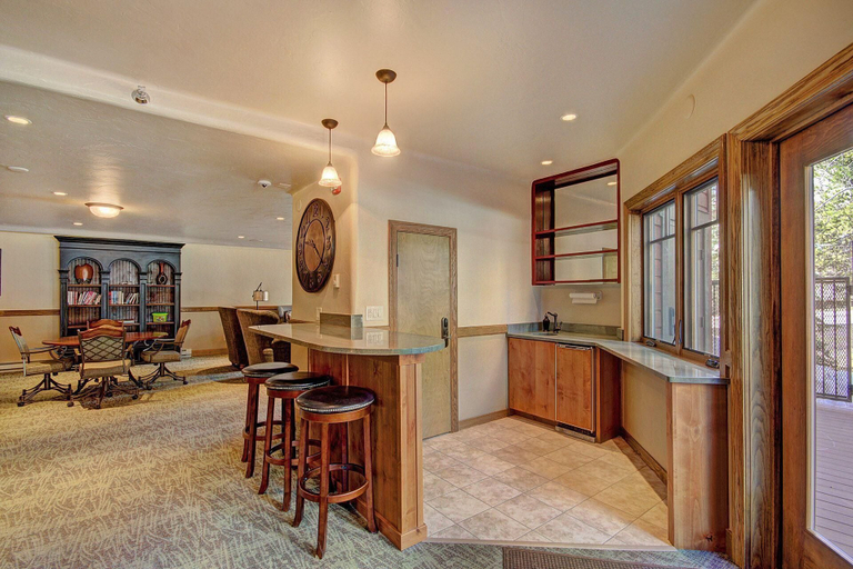 Private kitchen 5, Phoenix 118 4 Bedroom Townhouse by RedAwning, Routt