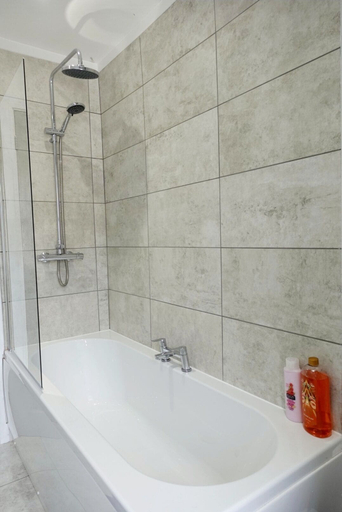 Bathroom 3, West Lake District Stays -contractor Accommodation, Cumbria