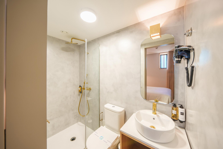 Bathroom 5, Feel Porto Firmeza Coworking Flat 2 4, Porto