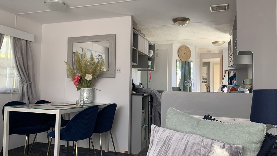Others 3, Immaculate 2-bed Caravan in Clacton-on-sea, Essex