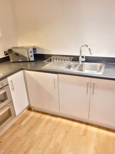 Others 4, Beautiful 1-bed Apartment in London, London