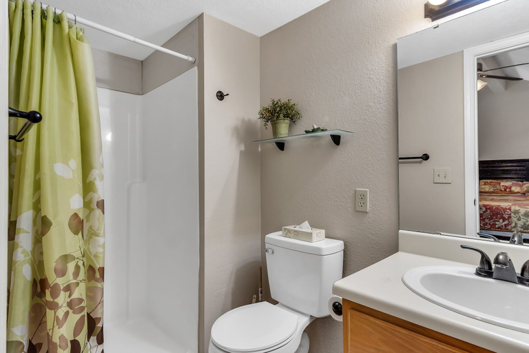 Bathroom 4, Tuscany On Taneycomo 2 Bedroom Condo by RedAwning, Taney