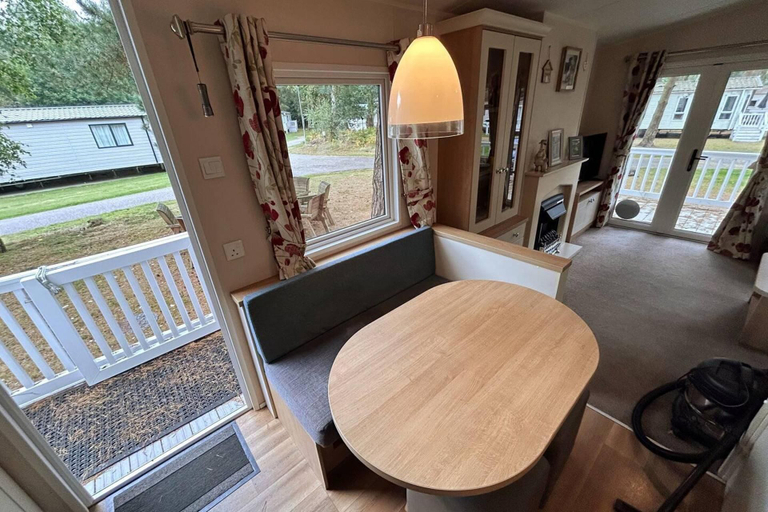 Others 4, Beautiful 3-bed Selfcontained Lodge Great Yarmouth, Norfolk