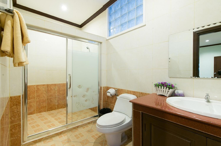 Bathroom 3, Excellency Apartment, Vientiane