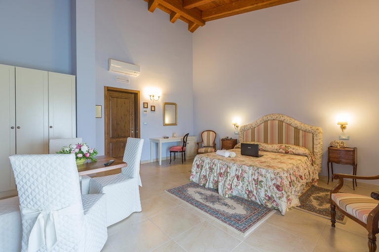 Others 4, Casale Santa Maria Country House, Teramo