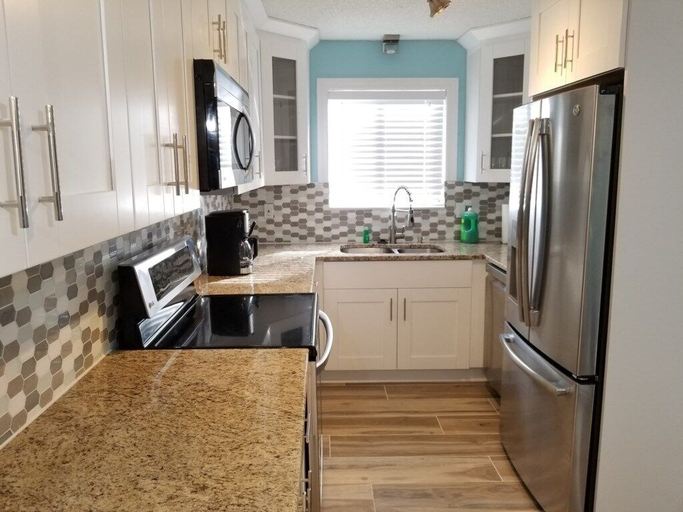 Others 5, 206 B New 1 Bedroom Home by RedAwning, Saint Johns