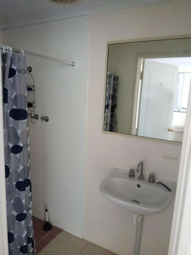 Bedroom 3, Burt St gardens, Kalgoorlie/Boulder