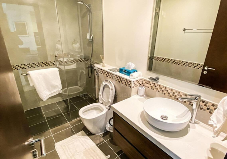 Bathroom, Mh-1 Bhk With Stunning Canal View in Reva Residence Ref 26005, Dubai