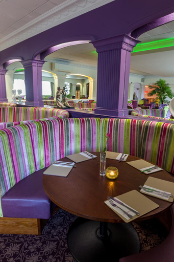 Food & Drinks 3, The Masons Arms Hotel, Bridgend